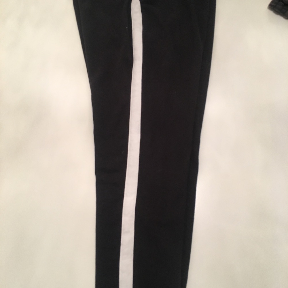 Sweats - Picture 4 of 4